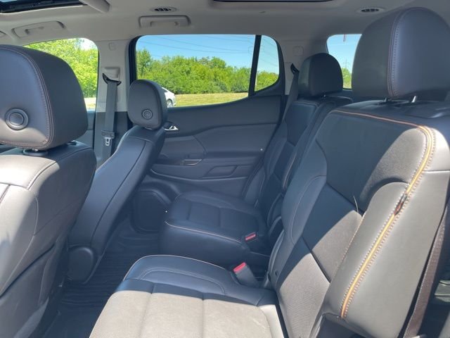 Used 2022 White GMC AT4 image 20