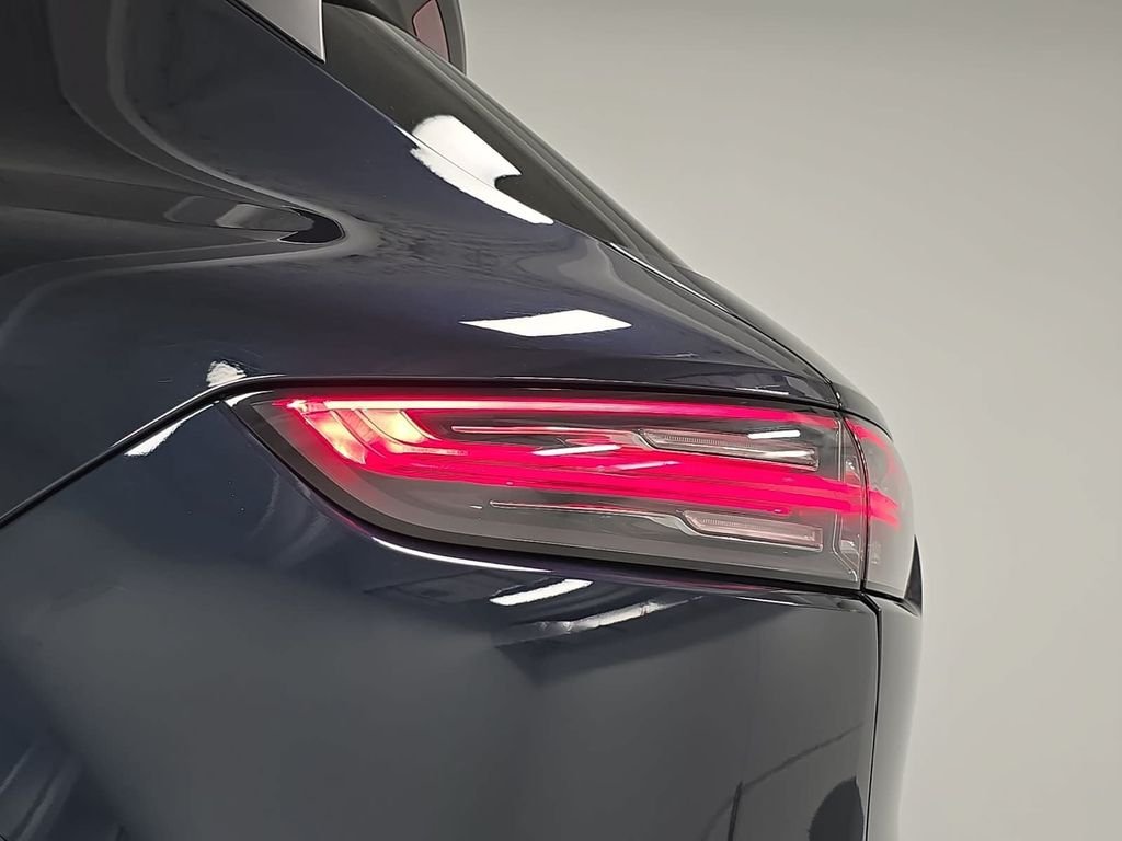 Certified Used 2023  Porsche Base image 30