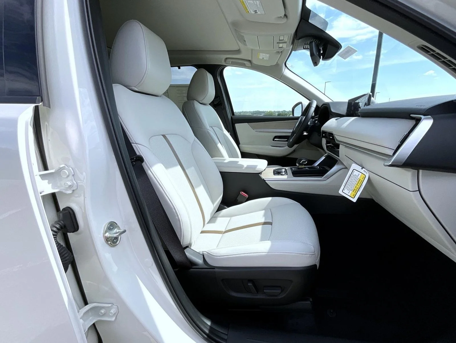 New 2026 Rhodium White Premium Mazda 3.3 Turbo Premium Plus AWD image 17