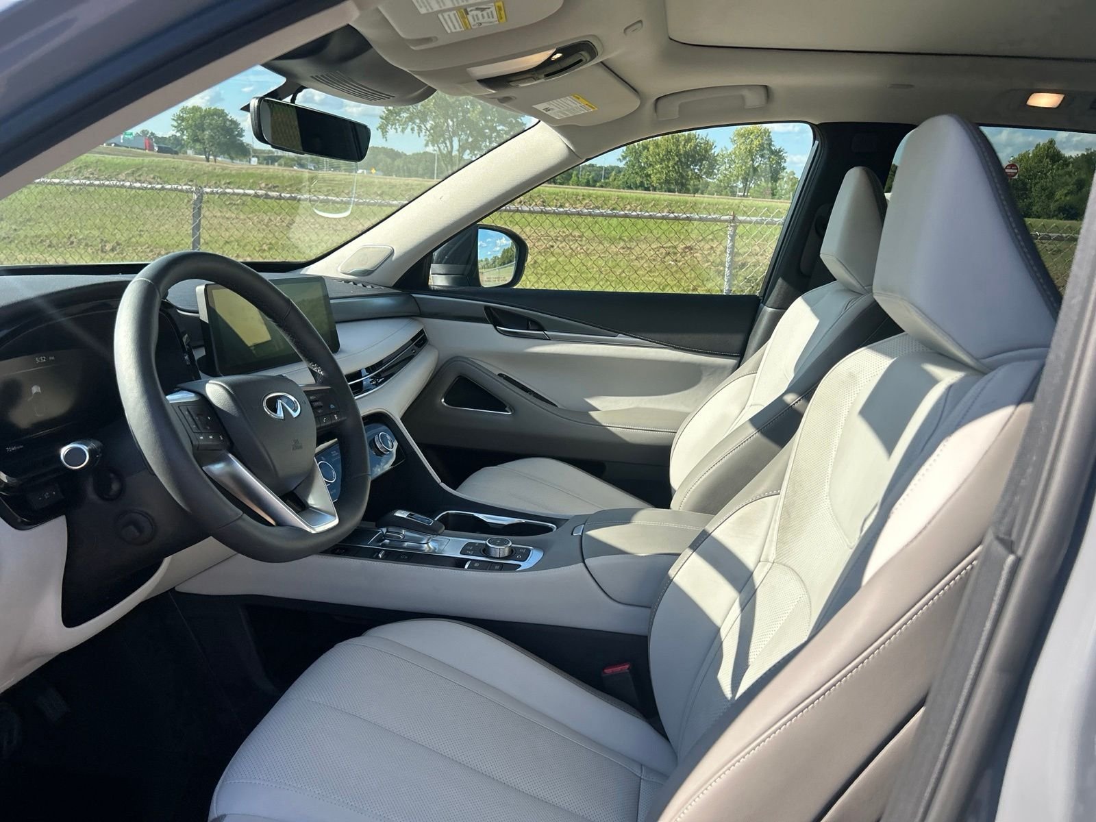 Certified Used 2026 Gray INFINITI LUXE image 22