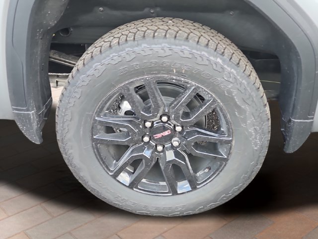 New 2026 Sterling Metallic GMC Elevation image 24