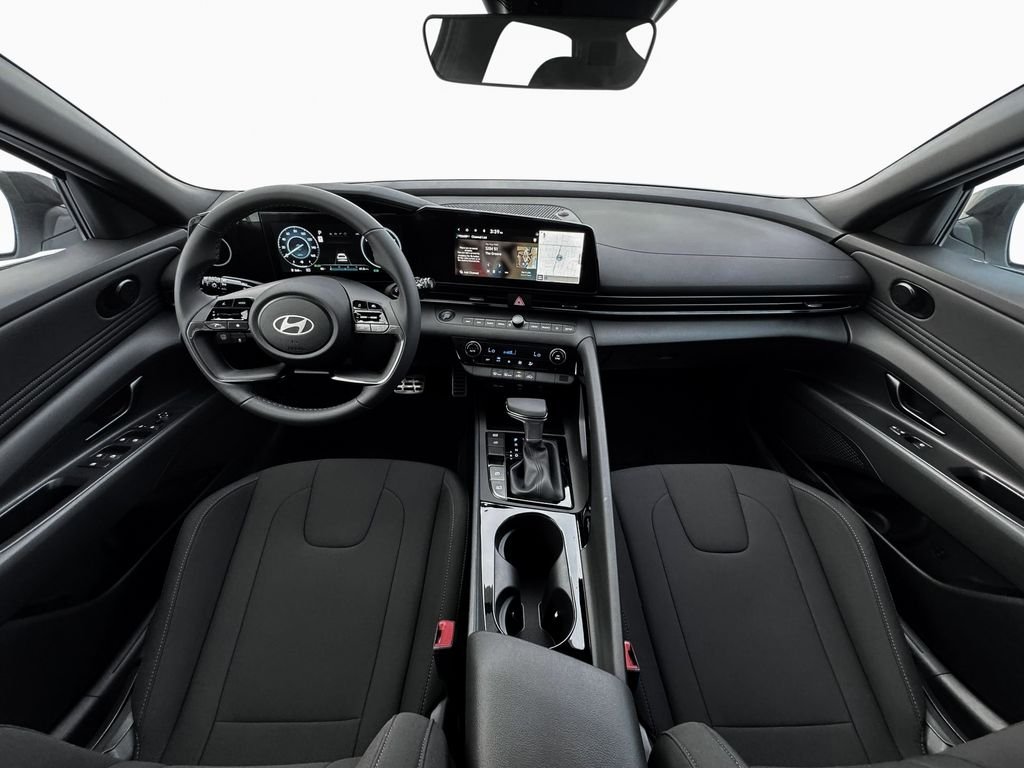 2025 Hyundai Elantra Blue - Photo 20