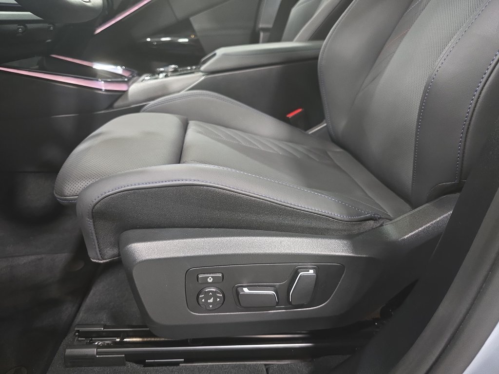 Used 2026 Brooklyn Grey Metallic BMW 30 xDrive image 19