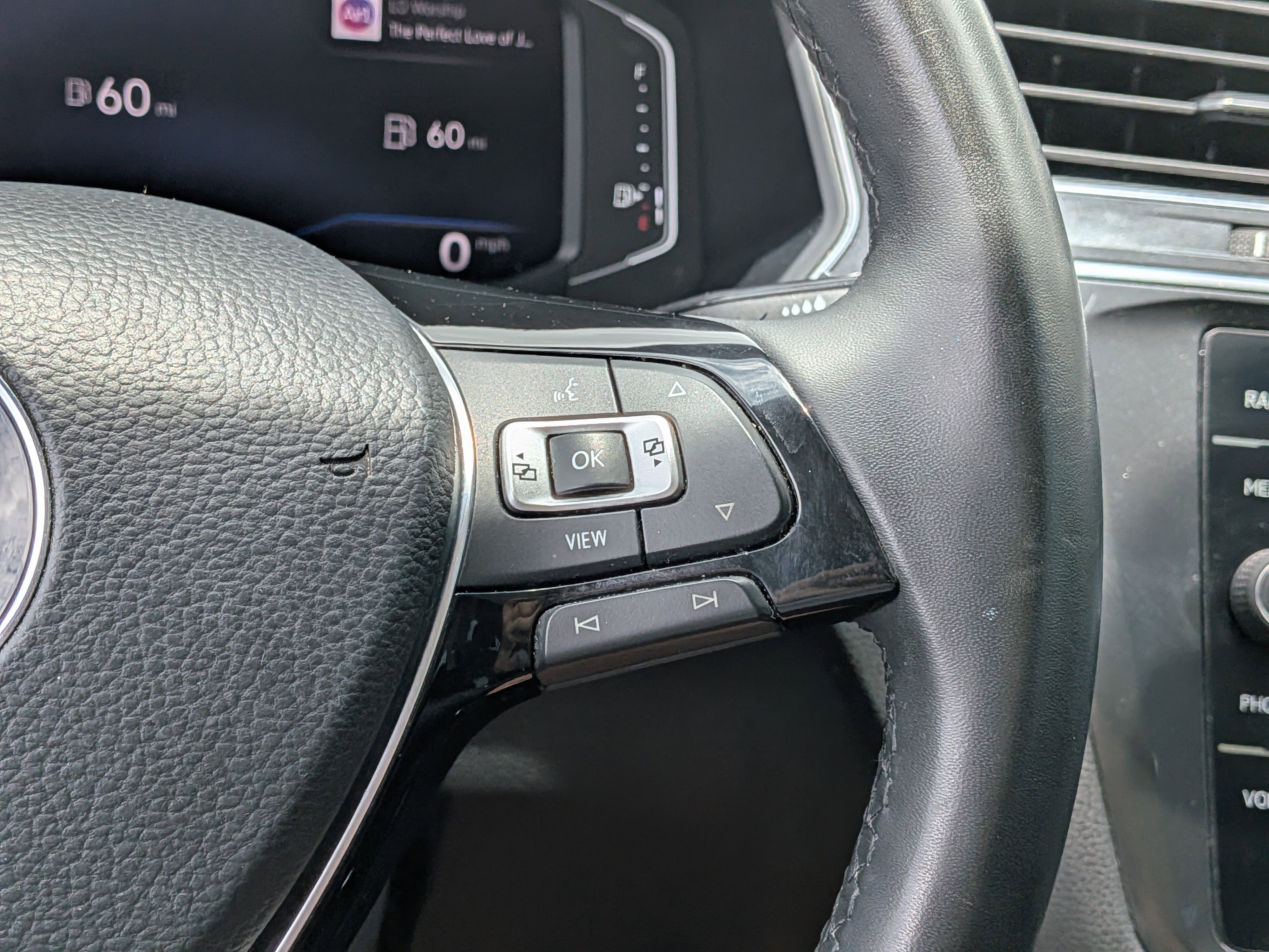 2020 Volkswagen Tiguan SEL - Photo 26
