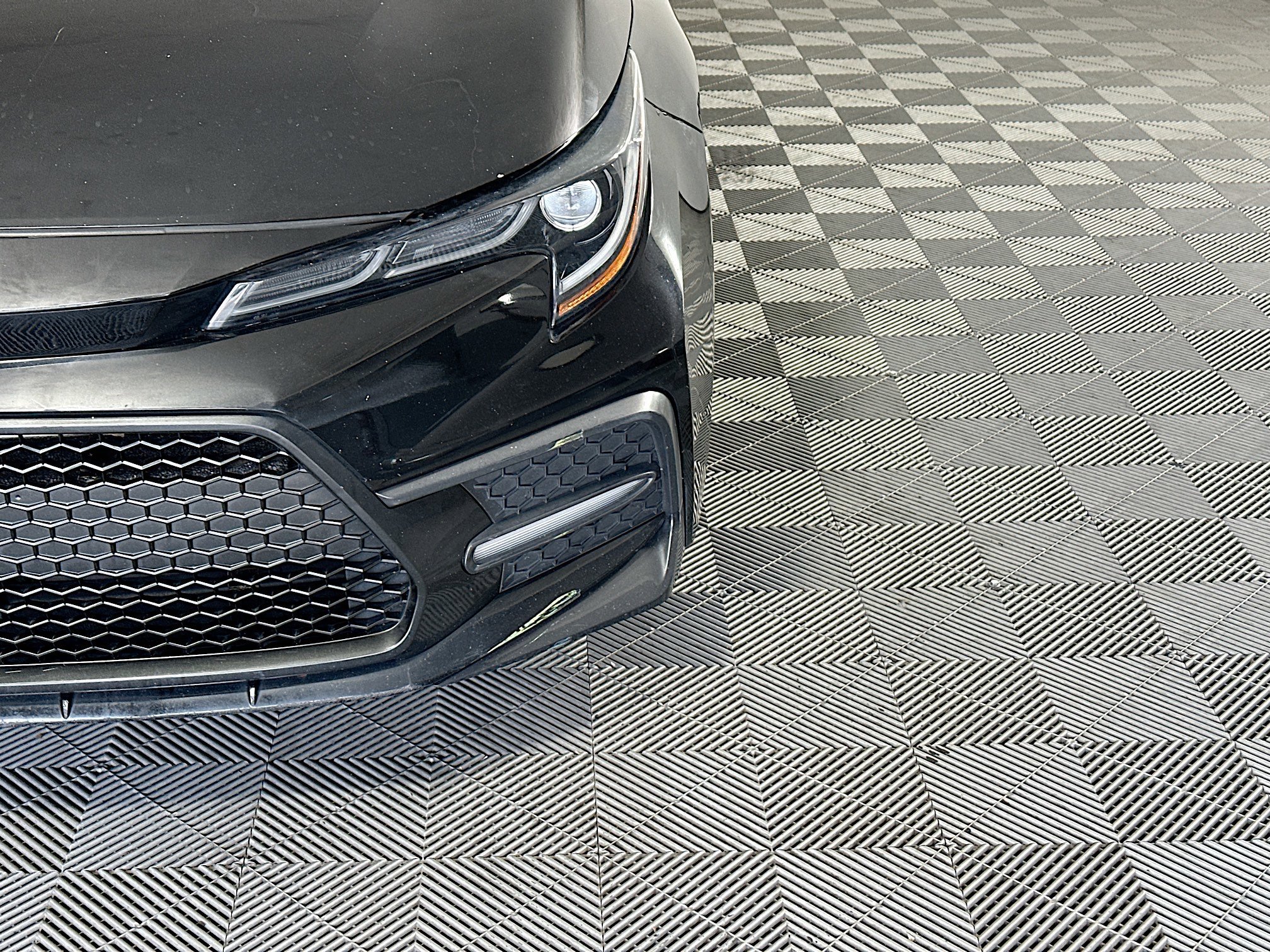 Used 2020 Black Sand Pearl Toyota SE image 9