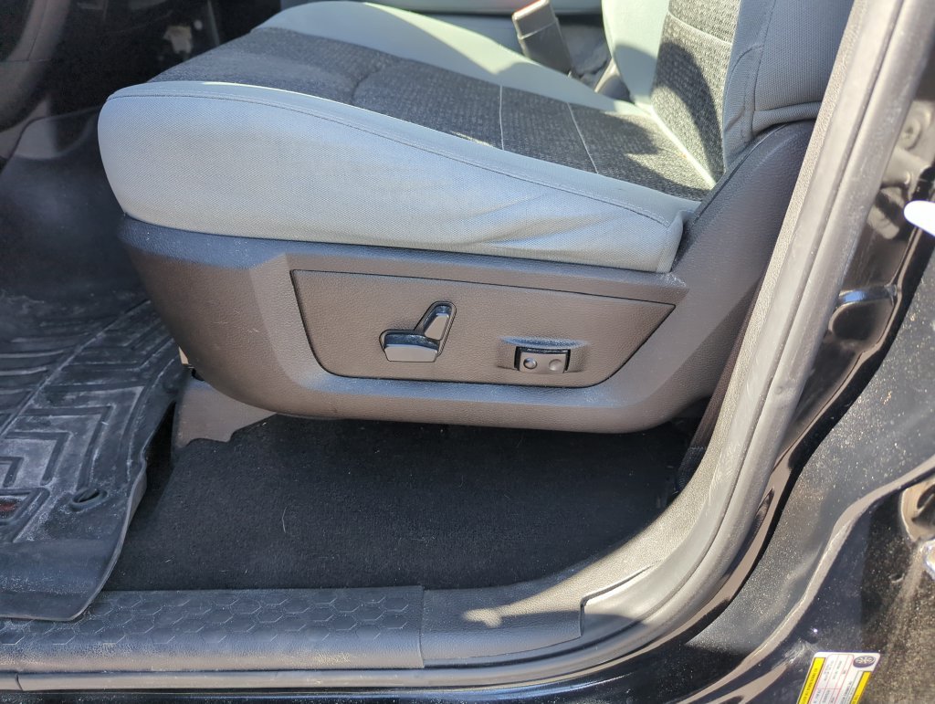 Used 2019 Black Ram Big Horn image 11