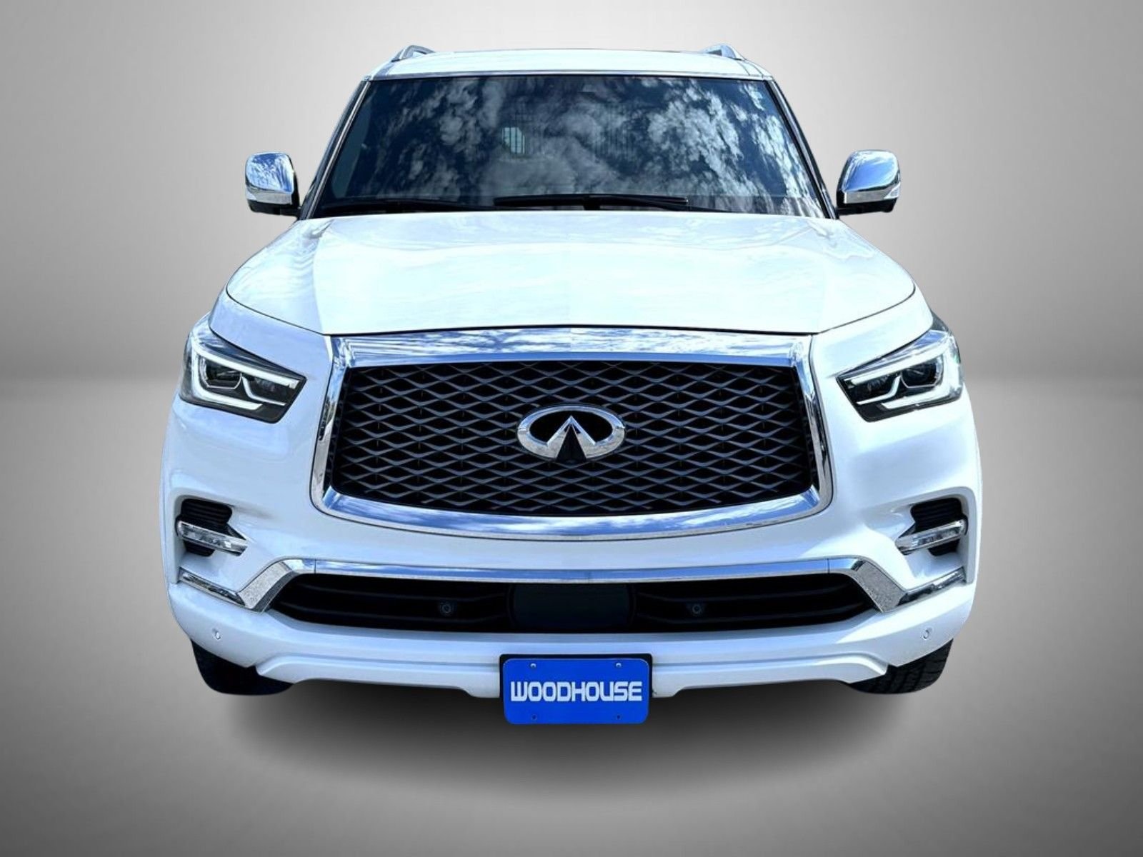 Used 2023 White INFINITI Sensory image 2