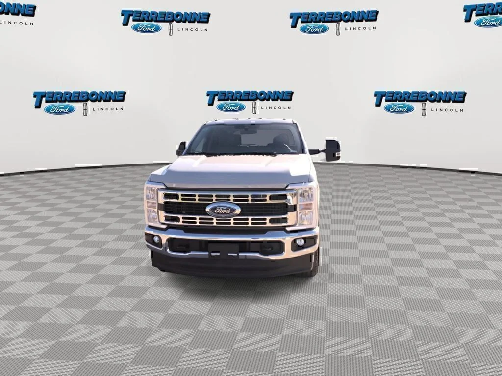 New 2026 Avalanche Ford F-250® XLT image 3