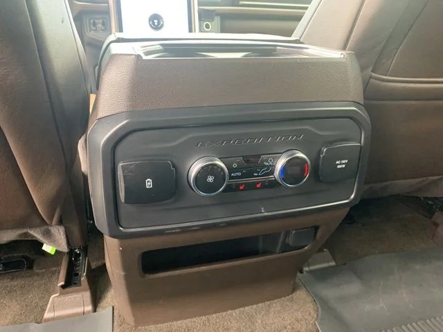 Used 2023 Green Ford King Ranch image 22