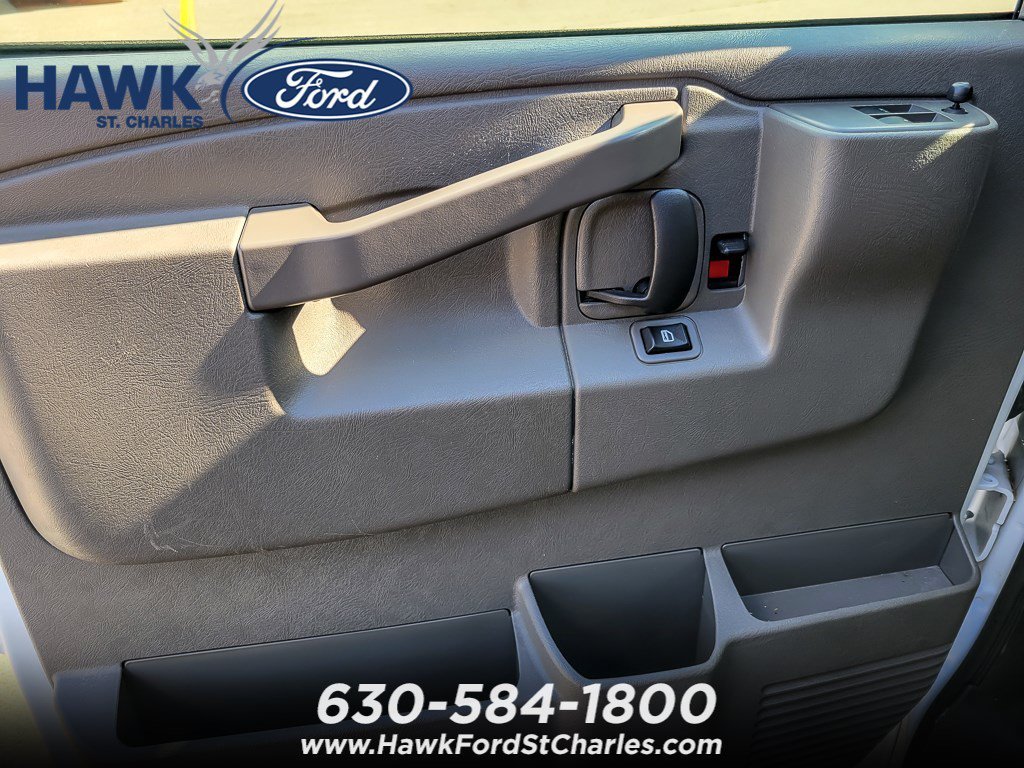 Used 2024 Summit White GMC CARGO image 14