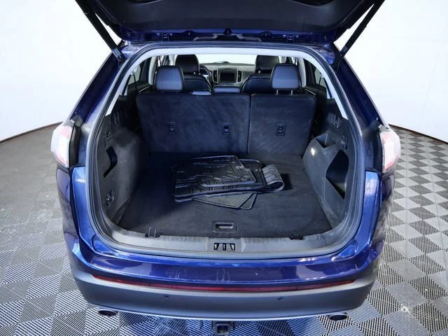 Used 2016 Blue Ford SEL image 8