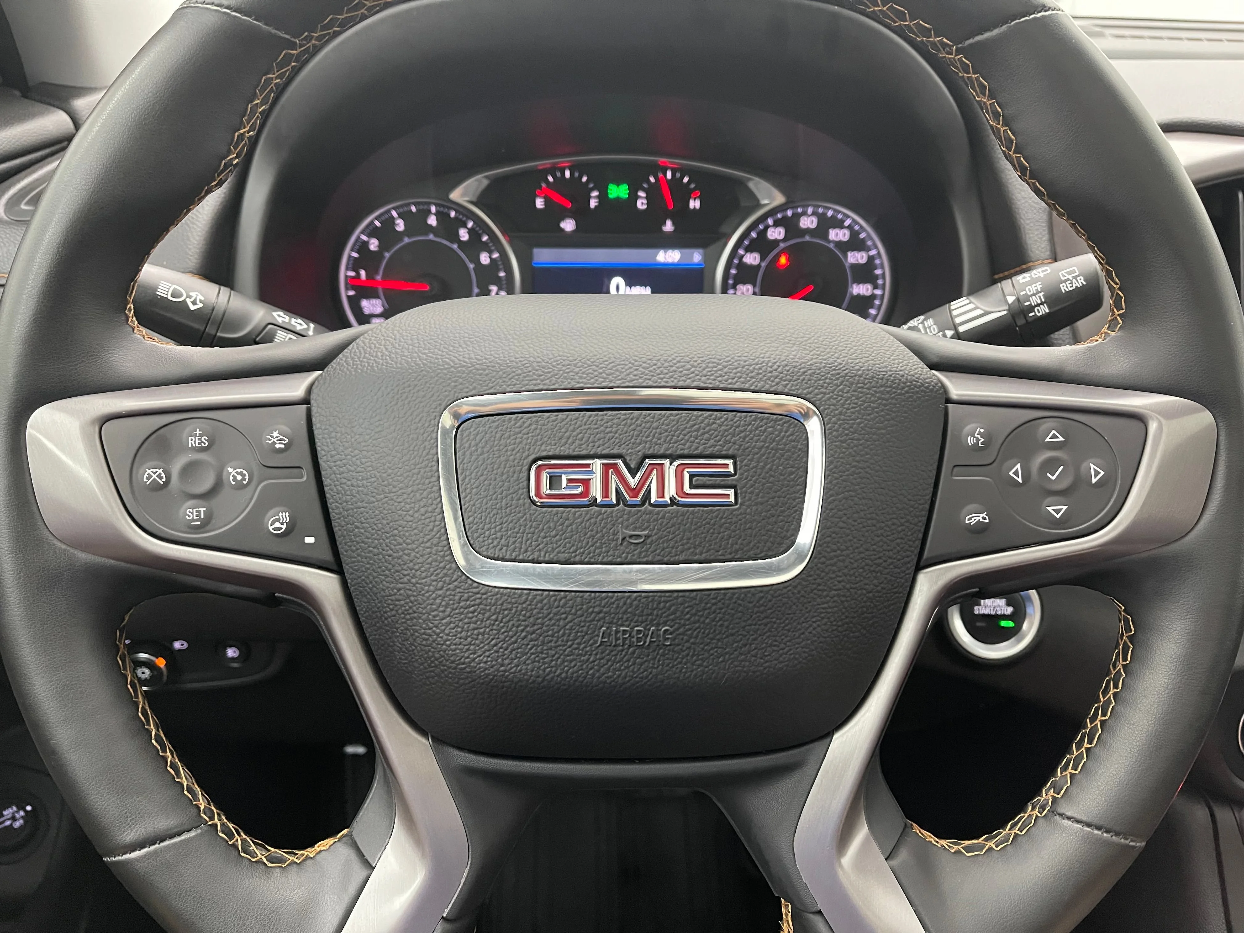 Used 2024 Sterling Metallic GMC AT4 image 21