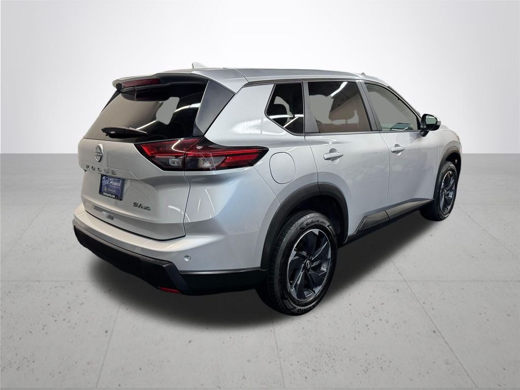 Used 2024 Silver Nissan SV image 8