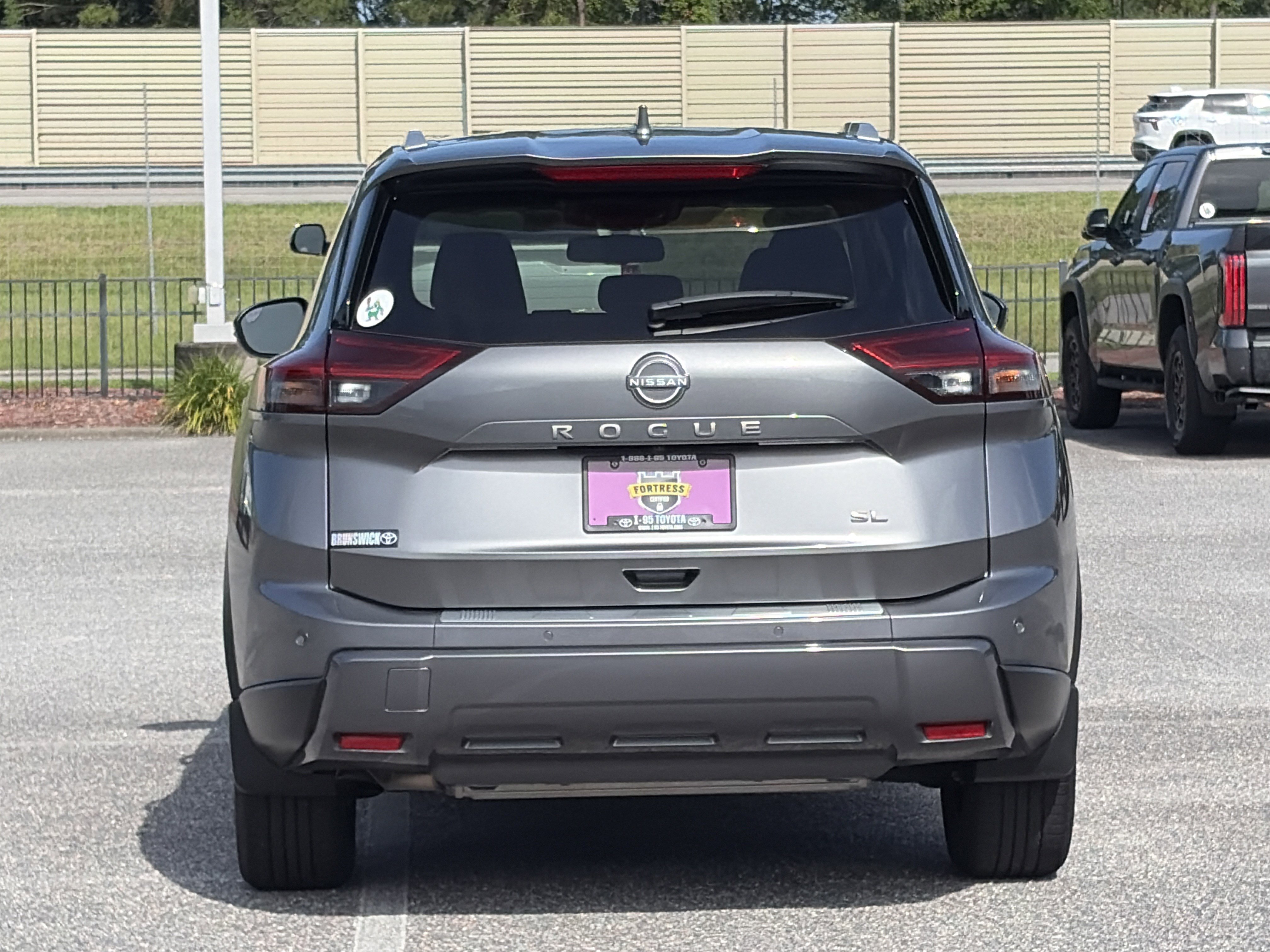 2025 Nissan Rogue SL - Photo 29