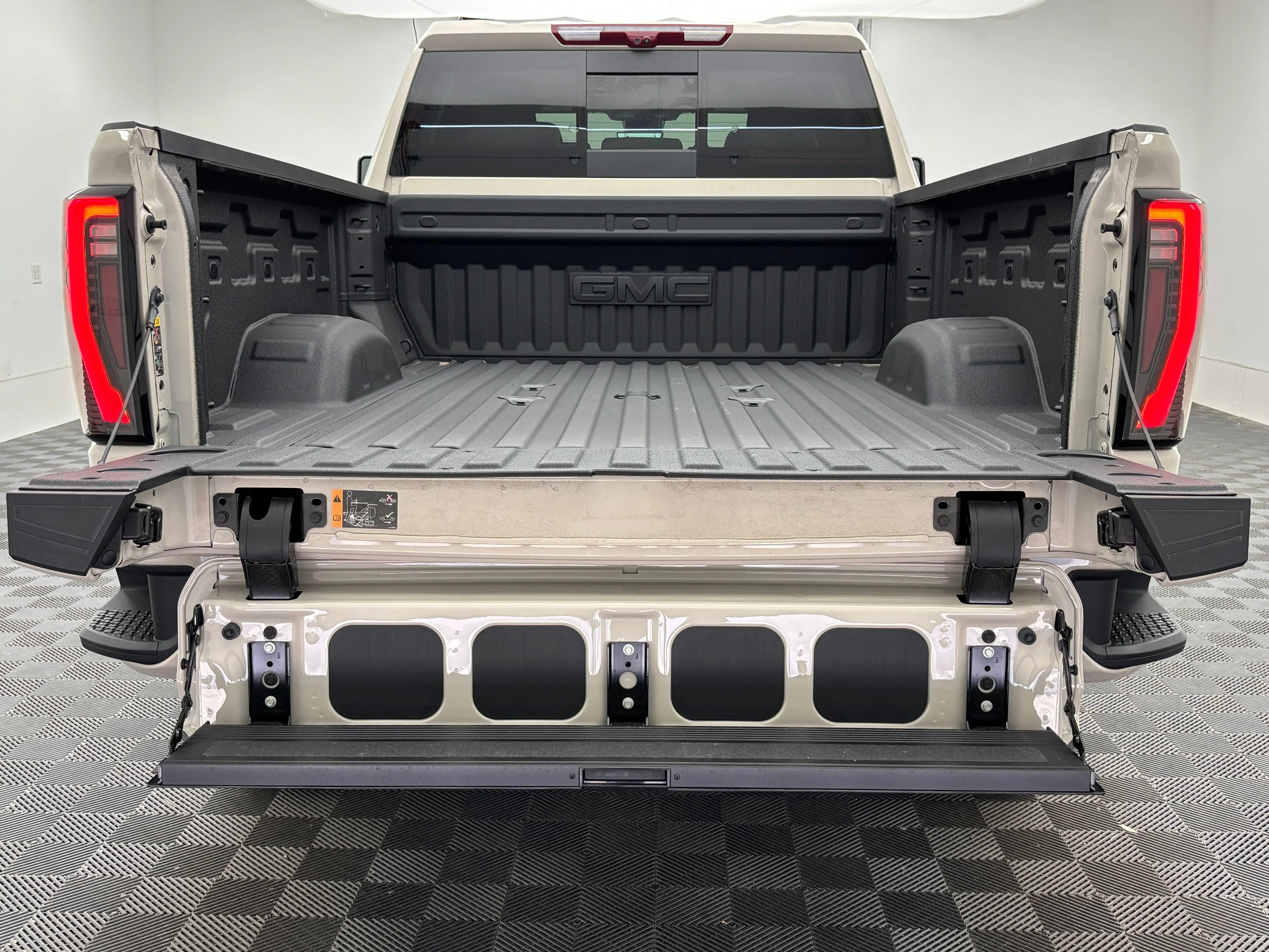 2026 GMC Sierra 2500HD AT4 - Photo 12