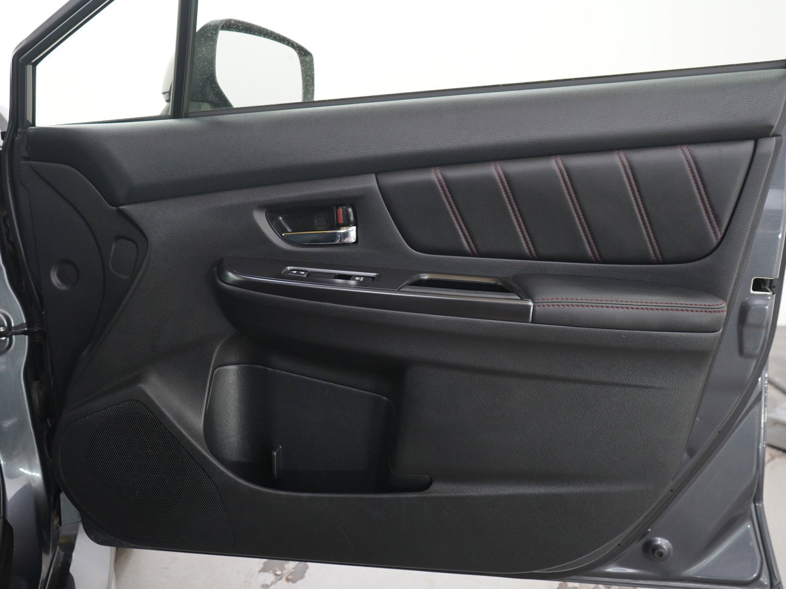 Used 2020 Magnetite Gray Metallic Subaru  image 12