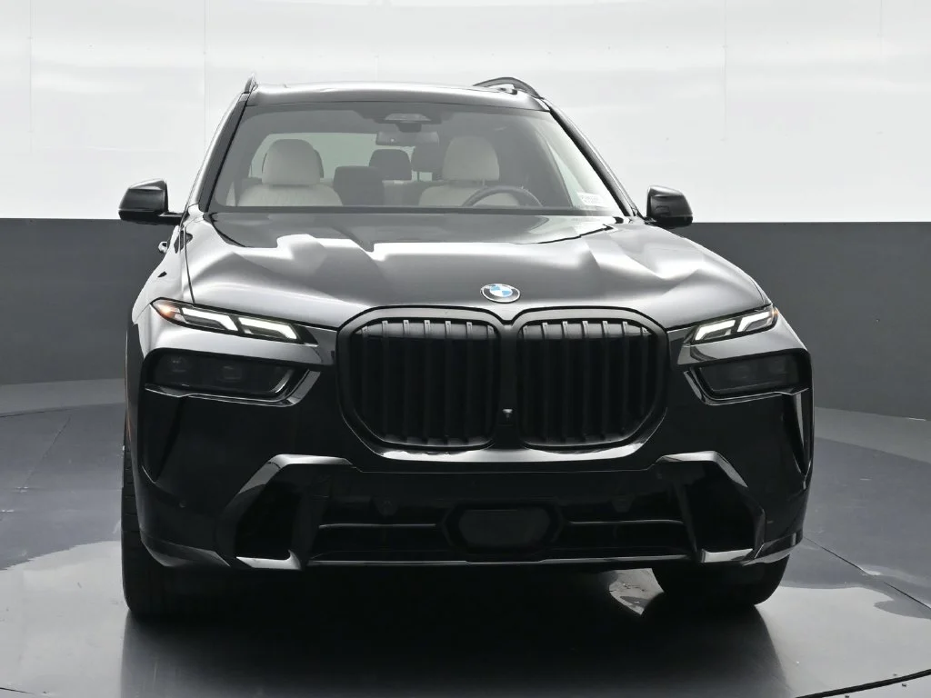 Used 2023 Black Sapphire Metallic BMW xDrive40i image 15