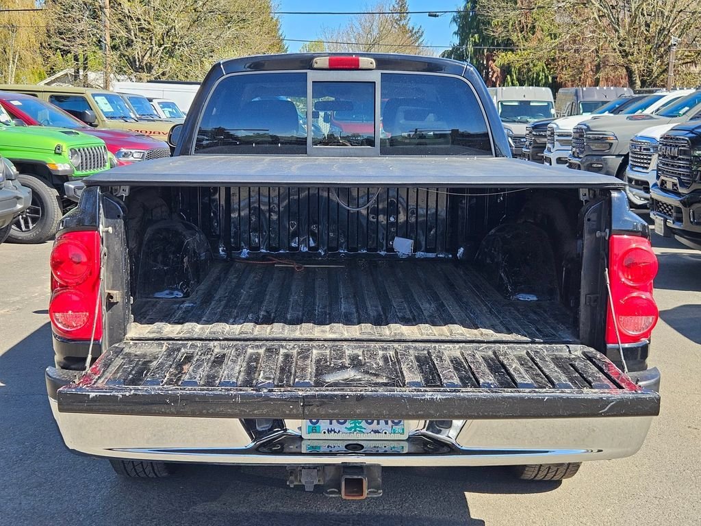 Used 2006 Black Dodge SLT image 10