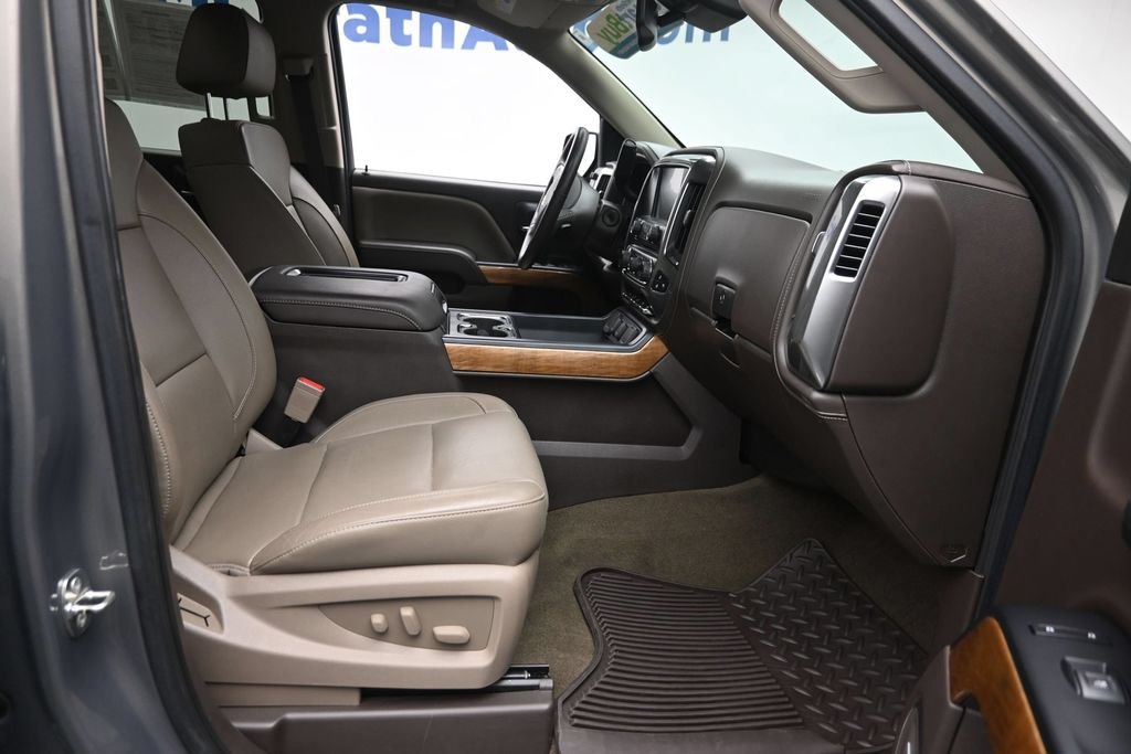 Used 2017 Gray Chevrolet LTZ image 9