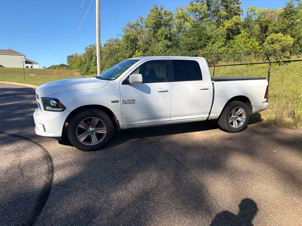 Used 2016 White Ram Sport image 9
