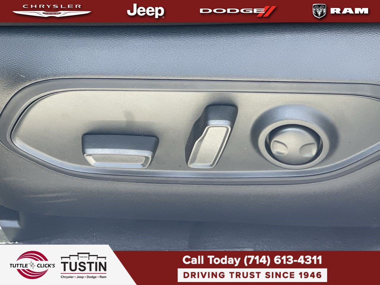 New 2026 Bright White Clear-Coat Exterior Paint Jeep Limited image 22