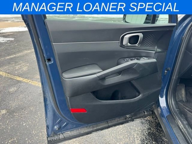 2025 Kia Sorento S - Photo 20