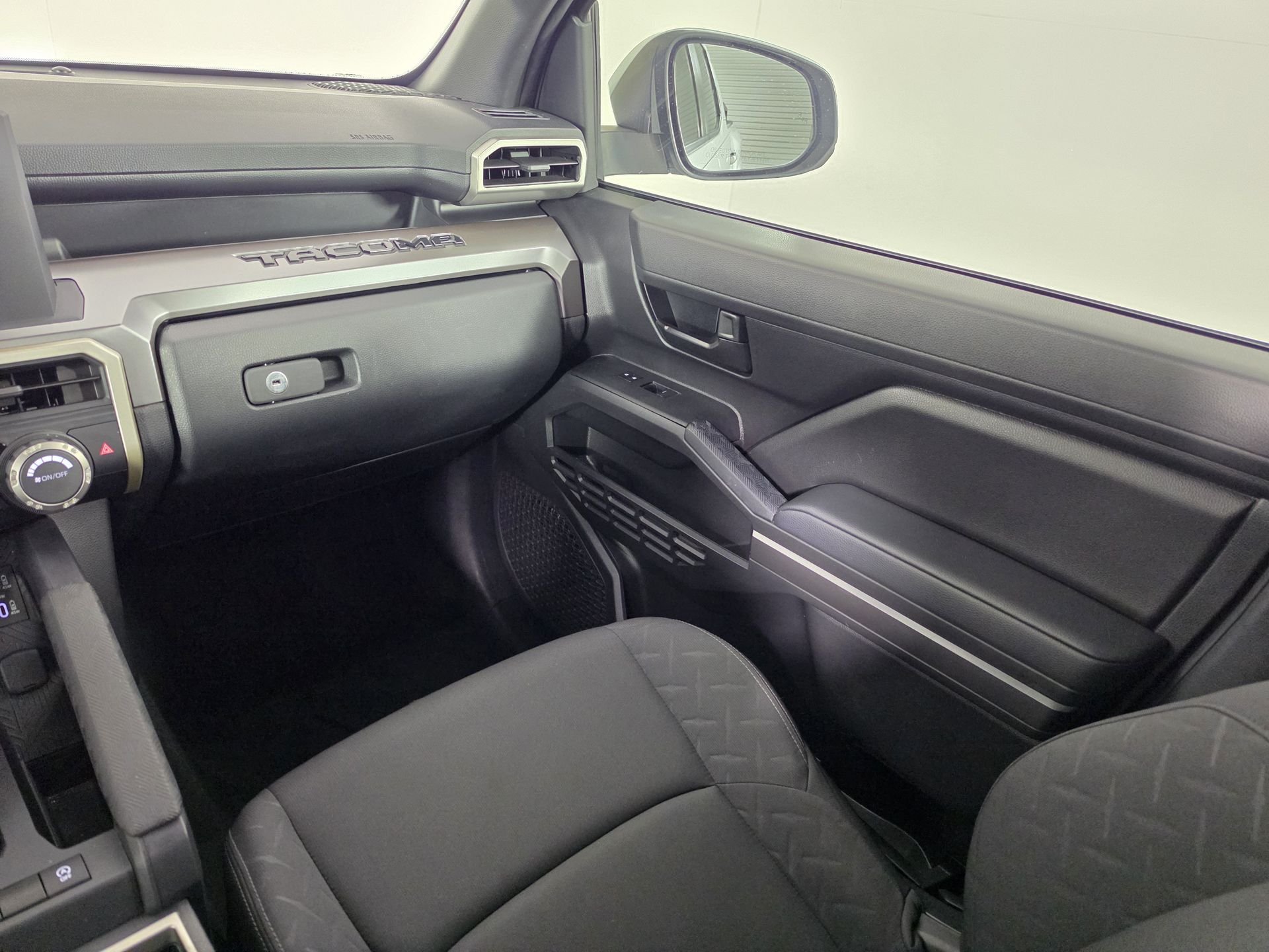 Used 2024 Silver Toyota SR5 image 32