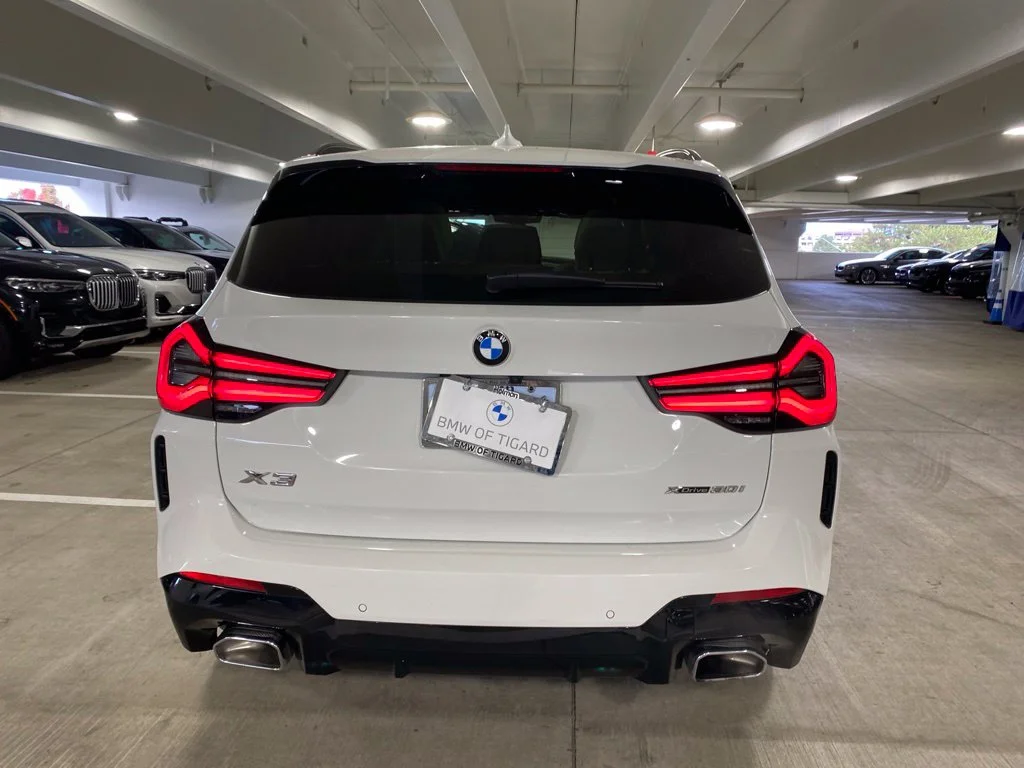 Used 2023 Alpine White BMW xDrive30i image 6