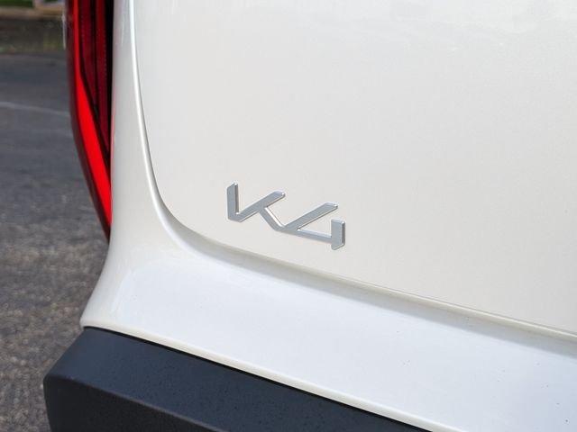 New 2026 Snow White Pearl Kia LX image 13