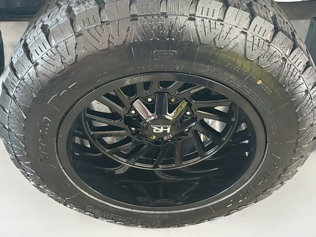 Used 2019 SATIN STEEL METALLIC GMC AT4 image 31