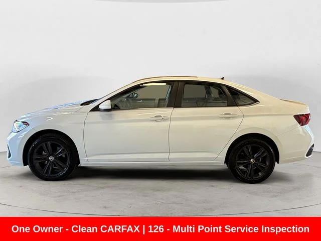 Used 2024 White Volkswagen 1.5T SE image 2