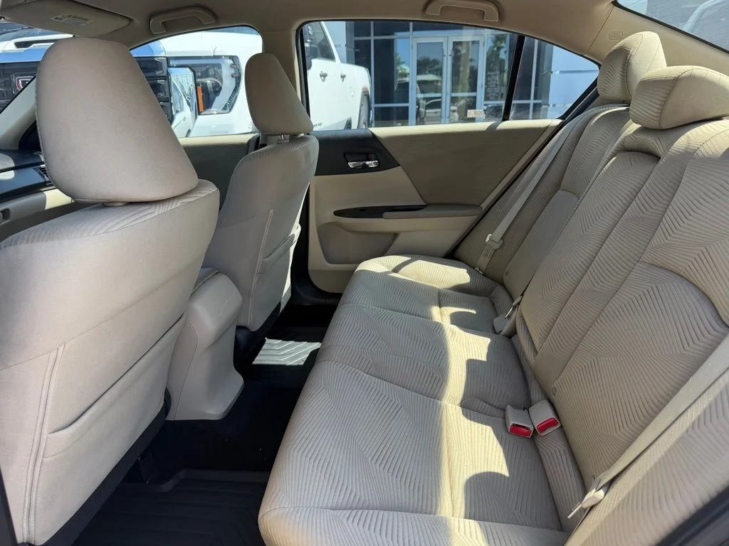 Used 2014  Honda LX image 14