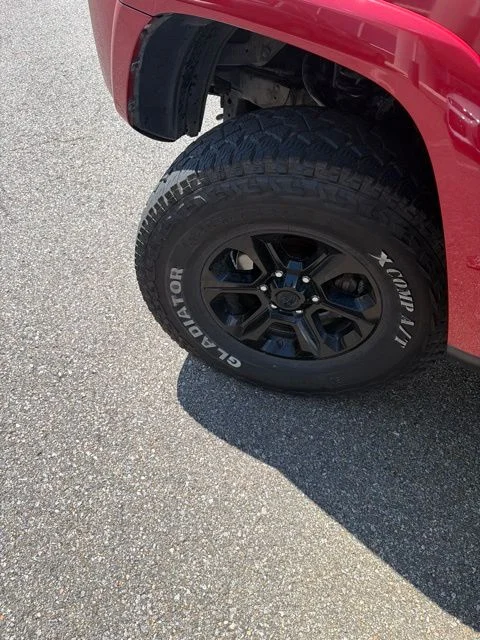 Used 2018 Red Toyota SR5 image 6
