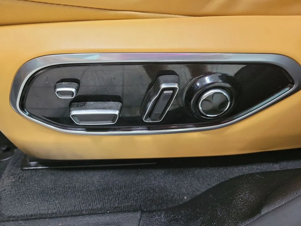 Used 2022 Black Jeep Summit image 33