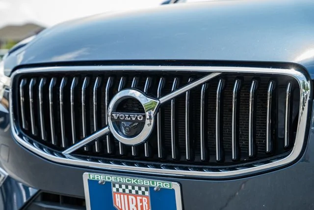 Used 2019 Denim Blue Volvo T5 Inscription image 12
