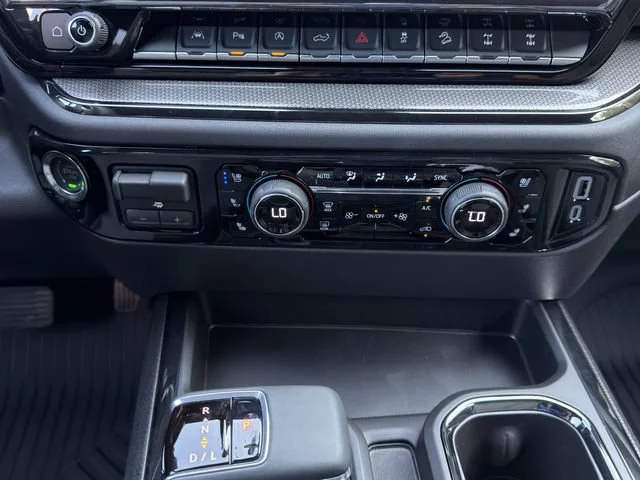 2026 Chevrolet Silverado 1500 ZR2 - Photo 15