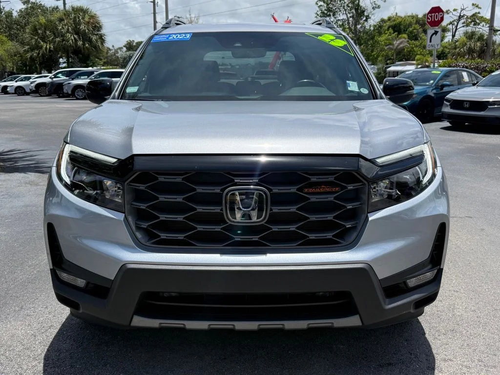 Certified Used 2023 Lunar Silver Metallic Honda TrailSport image 6