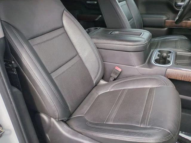 Used 2019 White GMC Denali image 24