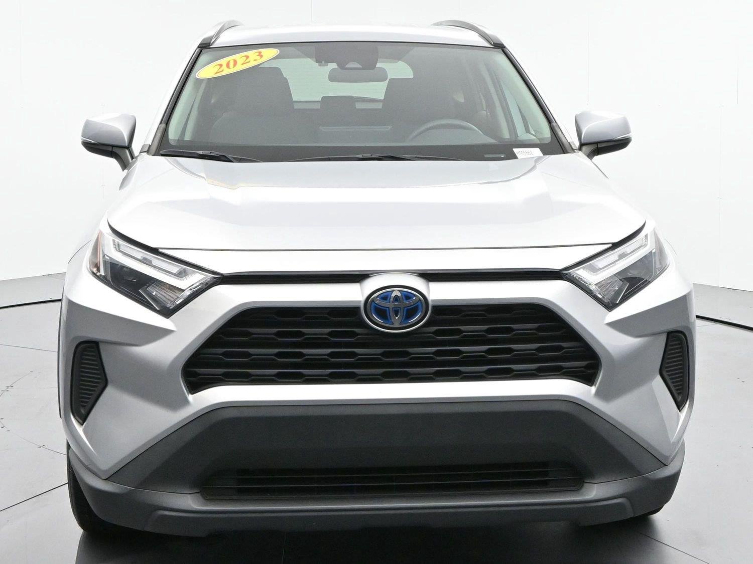 Used 2023 Silver Sky Metallic Toyota XLE image 2