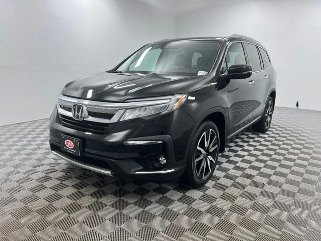 Used 2020 Black Honda Touring image 2