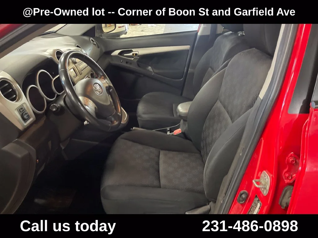 Used 2009  Toyota S image 13