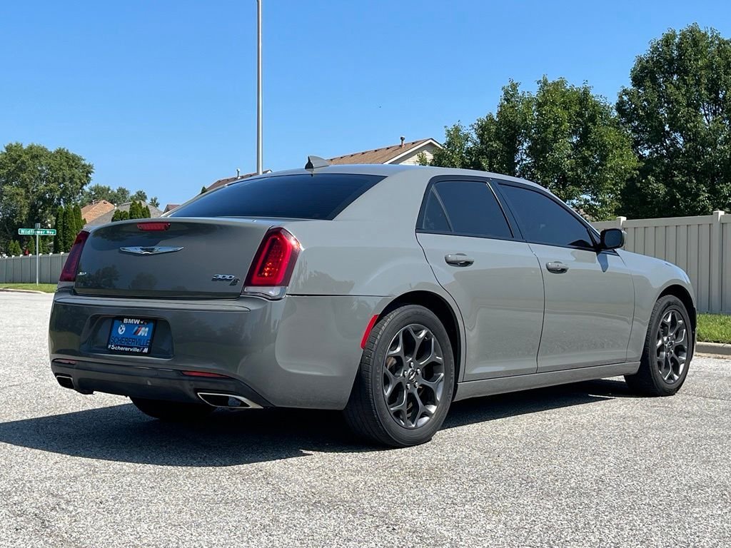 Used 2019 White Chrysler S image 7