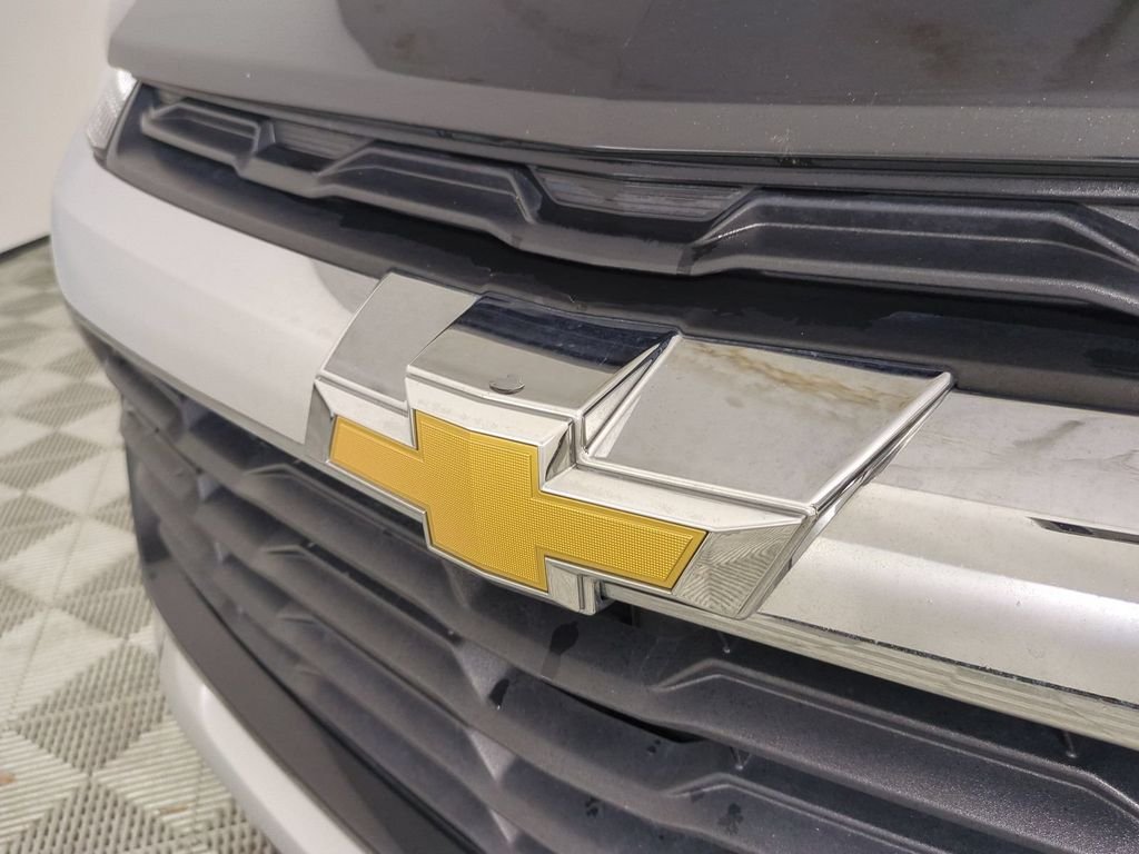 Used 2025 Black Chevrolet LT image 15