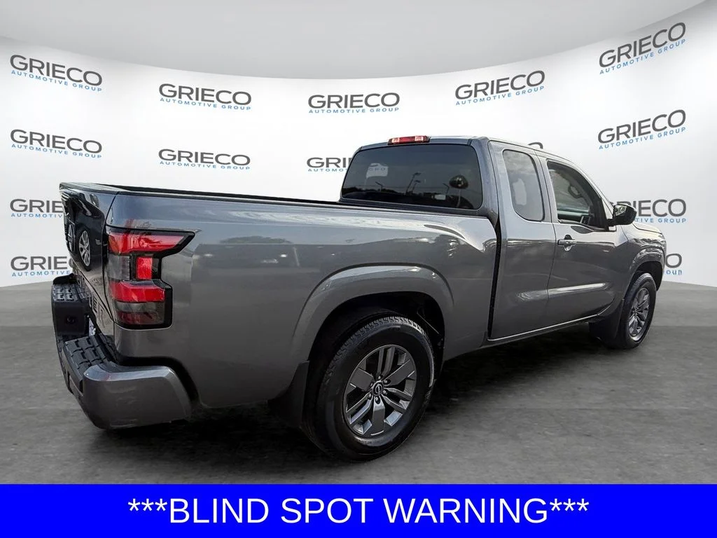 Used 2025 Gray Nissan SV image 7