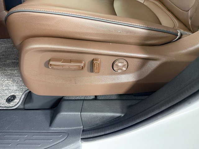 2025 Honda Odyssey Touring - Photo 48