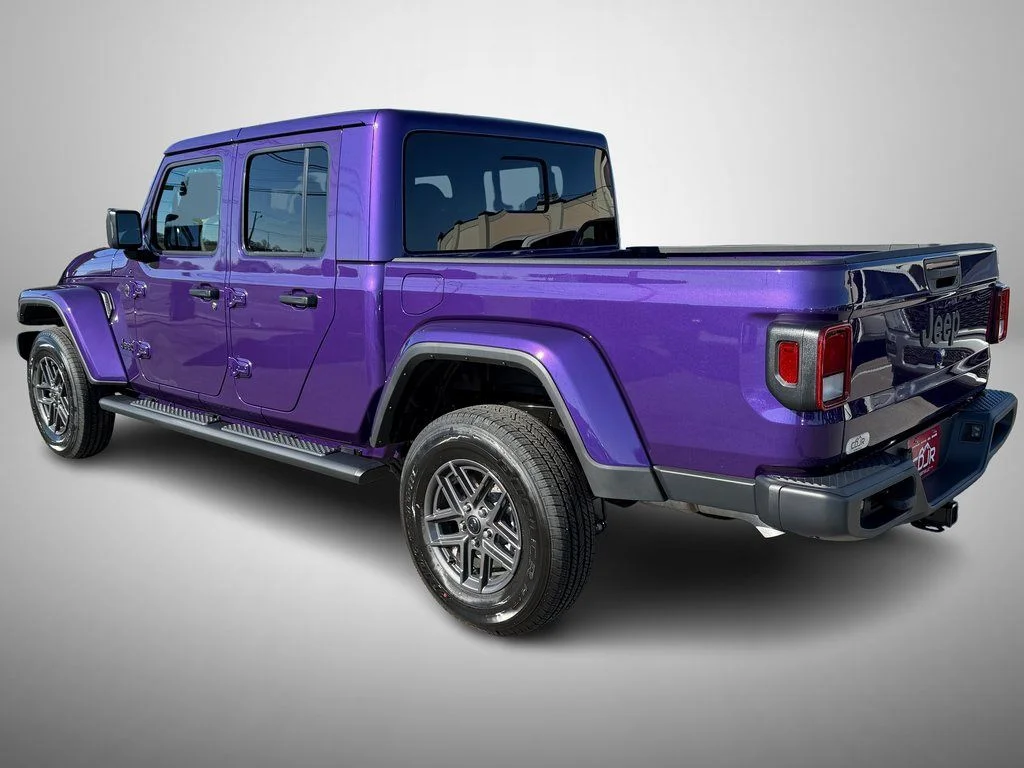 New 2026 Reign Exterior Paint Jeep Sport S image 4