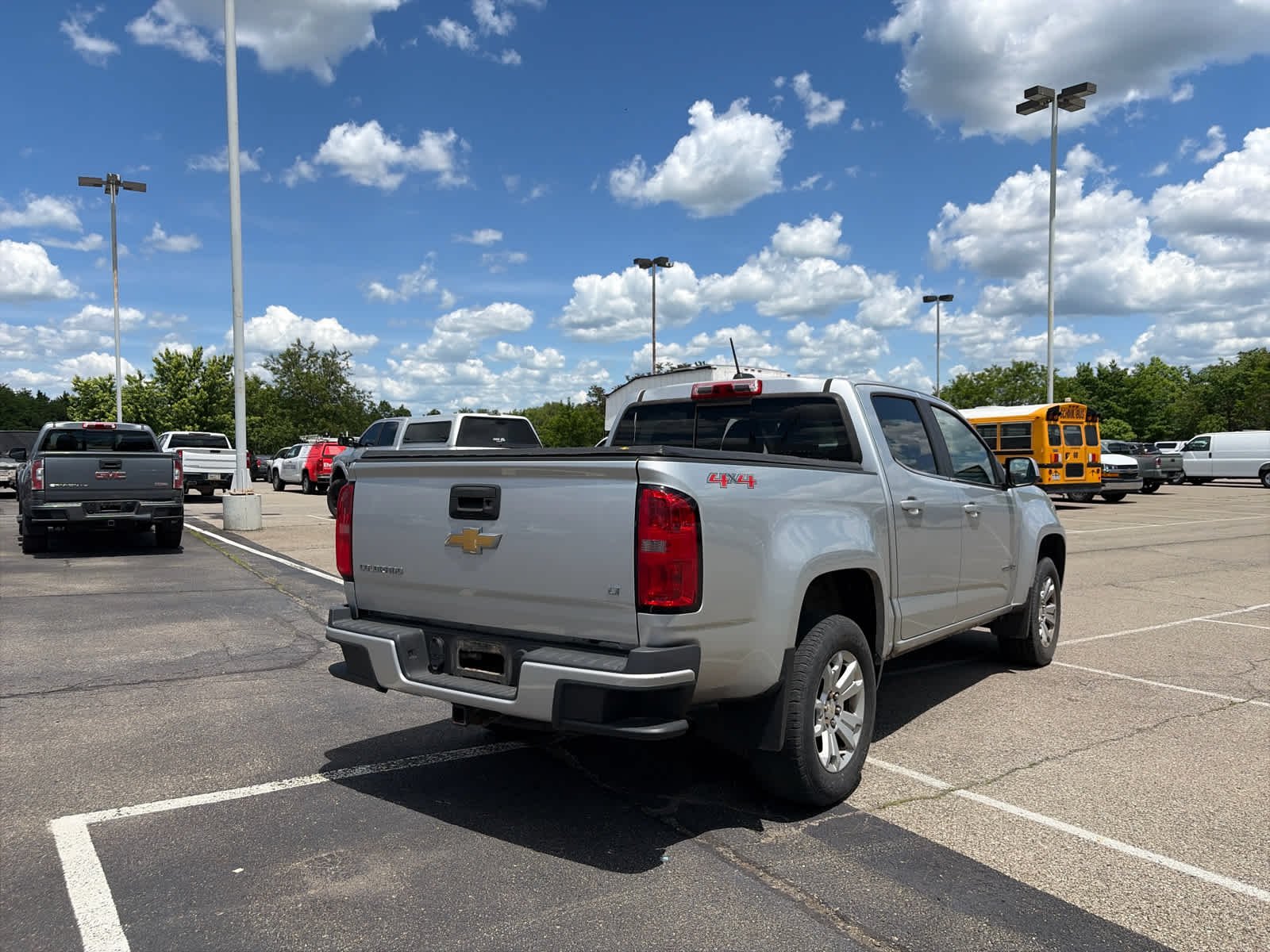 Used 2016 SILVER ICE METALLIC Chevrolet 4WD LT image 2