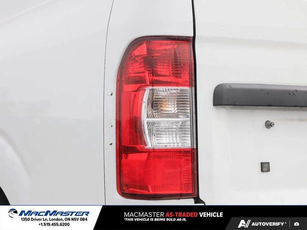 Used 2017  Nissan  image 15