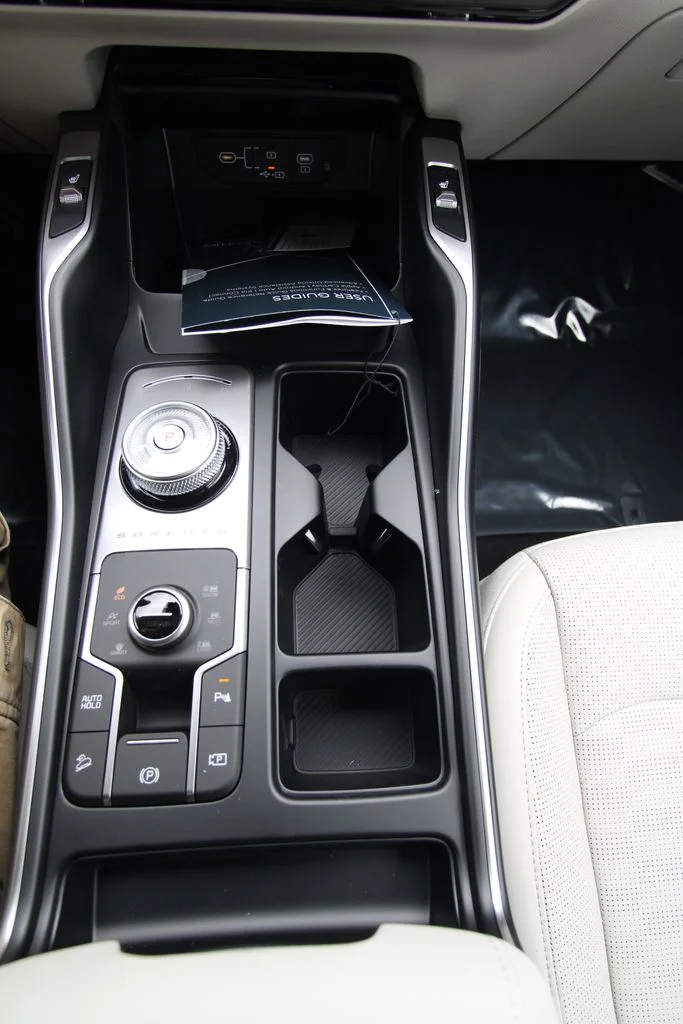 New 2026 Snow White Pearl Kia EX image 28
