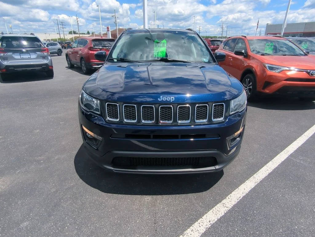 Used 2021 Blue Jeep Latitude image 3